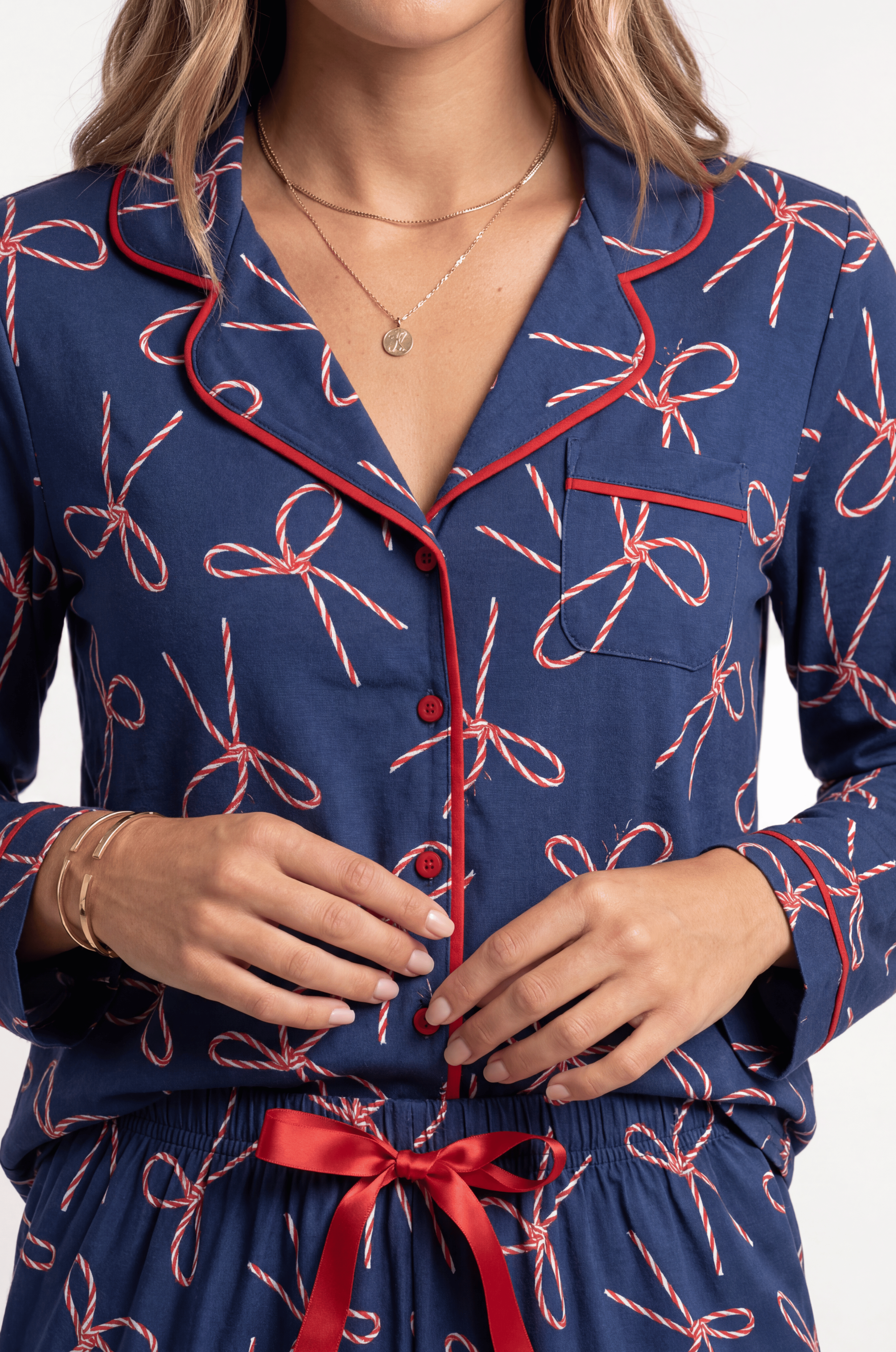 Pijama Longo Feminino Madame Bela Natalino Estampa Enfeites Fundo Azul